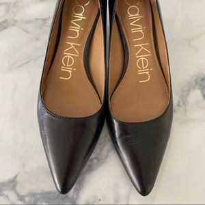 🖤 Calvin Klein black kitten heels 🖤